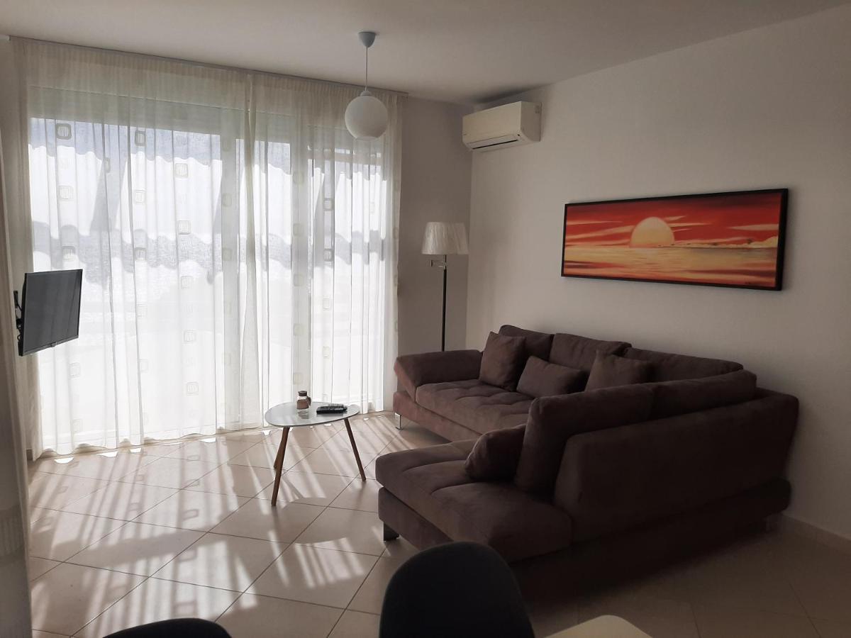 Kela Apartment 3 Sarandë Dış mekan fotoğraf